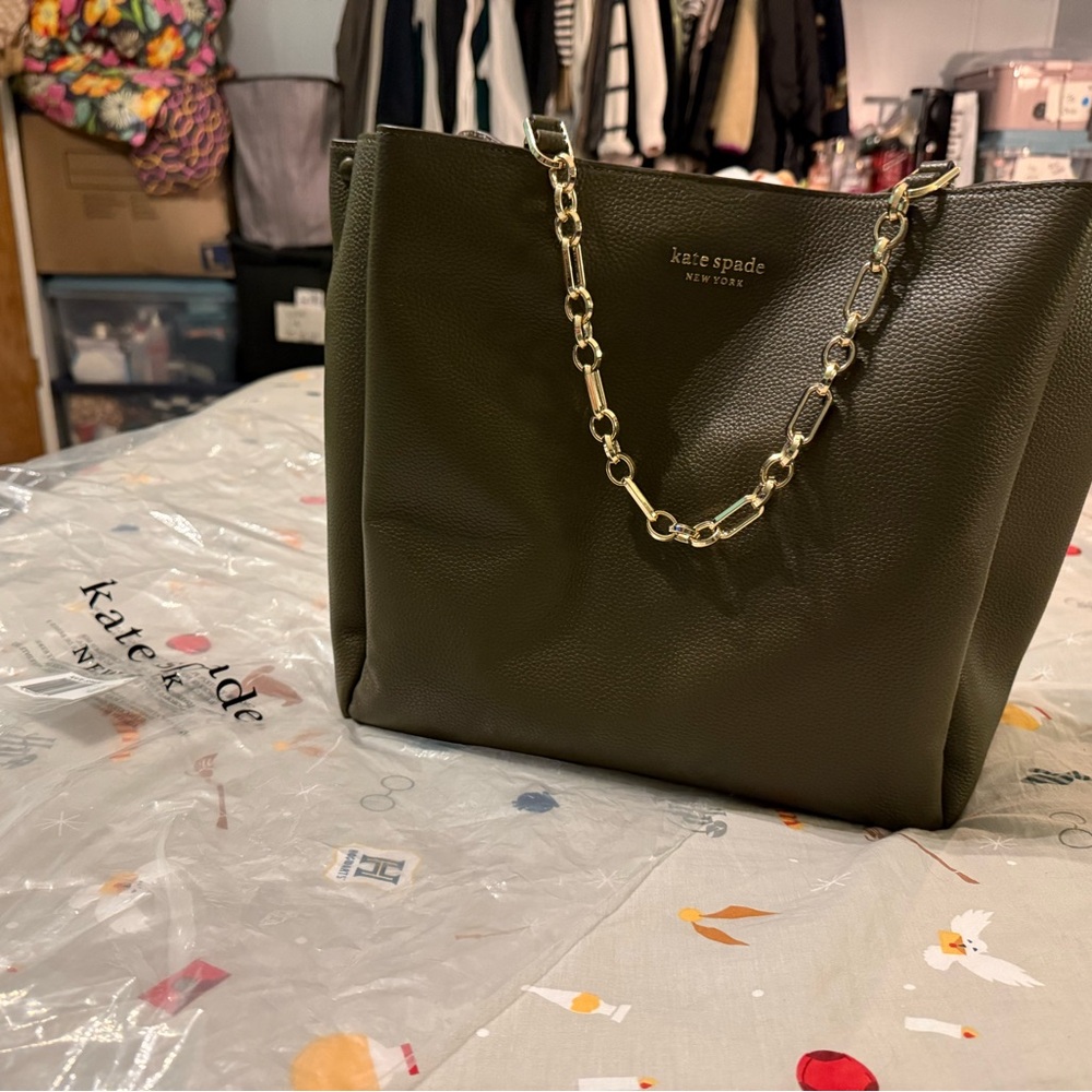 Kate Spade Dark Green Carlyle pebbled tote bag